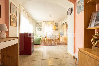 Maison  Verge del pilar. Casa en venda a manlleu