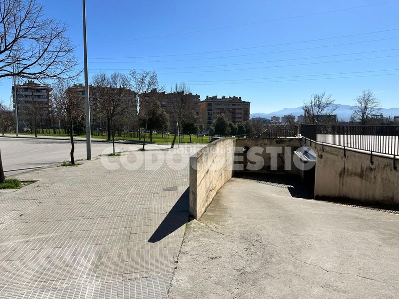 Foto a21f0e11-dd30-419f-9e92-e4fc7256fee9. Aparcament cotxe a El Sucre-El Nadal Vic