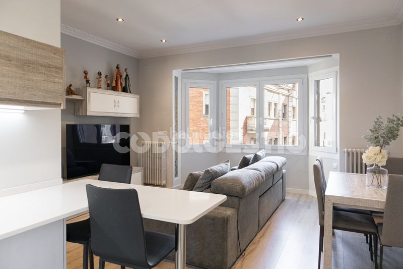 Foto 259021f9-397f-4624-a380-70d1164a4b74. Pis a Centre Vic