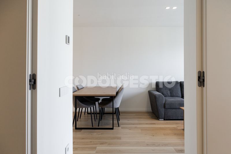 Foto 86991cdd-11b3-4bdb-b176-f92d1f0ebcf3. Piso espectacular pis en venda a ! en Centre Vic