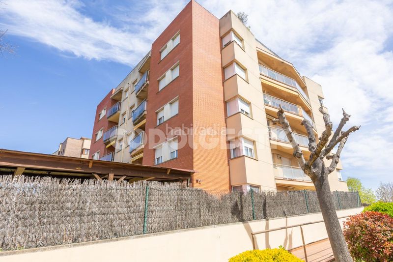 Foto c39bd2c7-dcac-4aea-822e-1ebf7454e9e7. Pis a Estadi-Santa Anna Vic