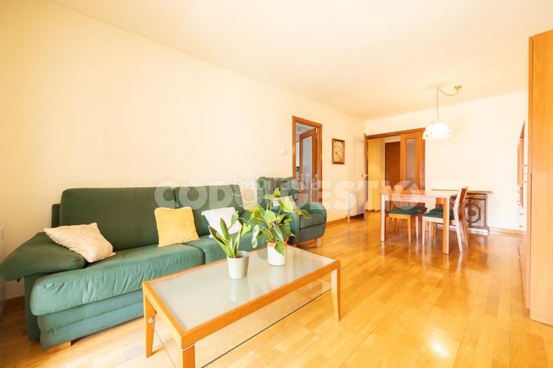 Foto 15b501d0-c9ed-4f2d-8fdb-83cd899eb04e. Pis a Estadi-Santa Anna Vic