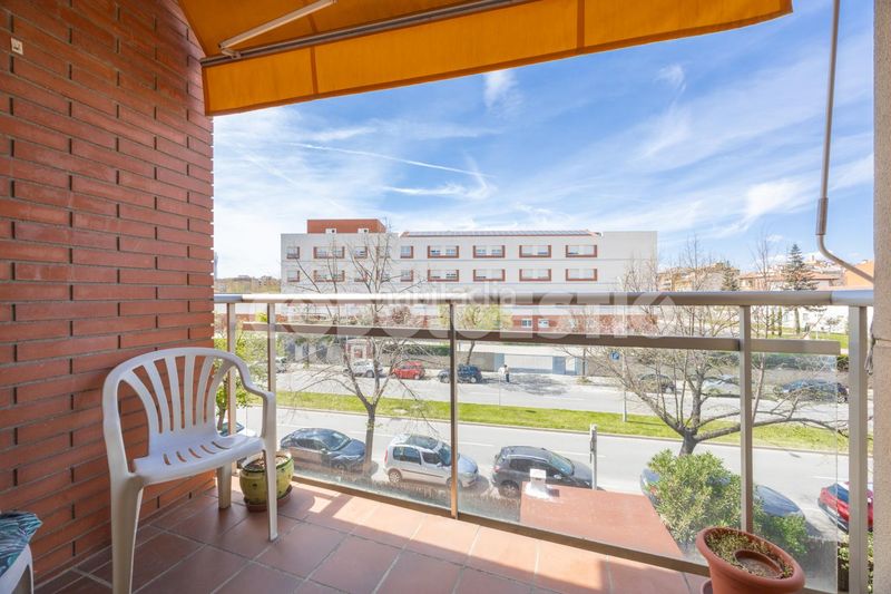 Foto d8d2fc37-b937-455f-893d-d76d5d151636. Pis a Estadi-Santa Anna Vic