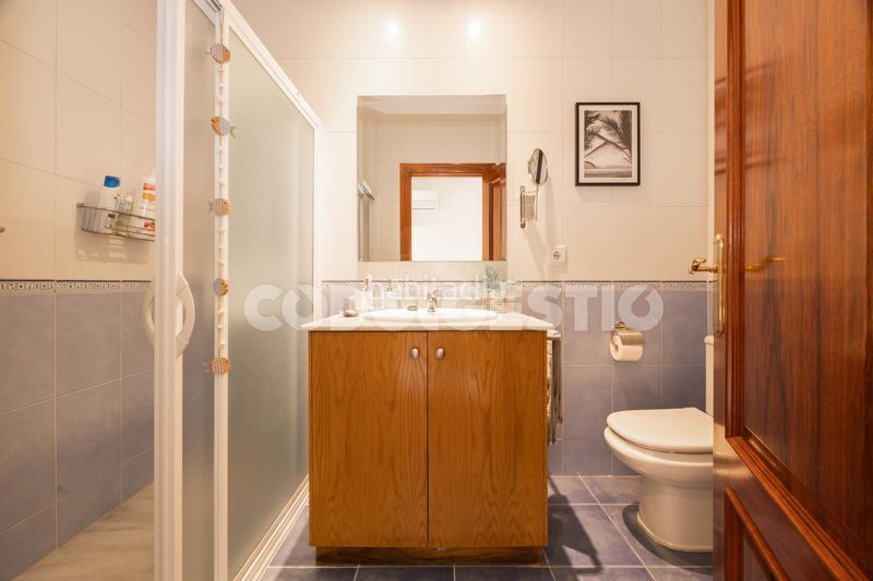 Foto 24def3e9-b154-4b78-9a21-93abd89c94f4. Casa a Centre Vic