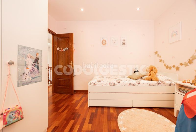 Foto d8892304-193f-4366-9697-d2bf25606cd1. Casa a Centre Vic