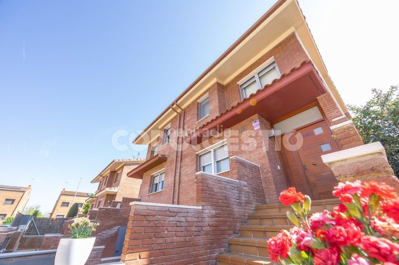 Foto ffab9c67-fd9a-4f5b-9858-7419b9e2e533. Casa a Centre Vic