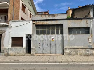 Rent Business premise  Jaume balmes. Espai de 150 m en lloguer a torelló