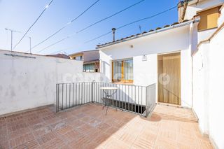 Haus  Sant  josep. Casa en venda al centre de torelló
