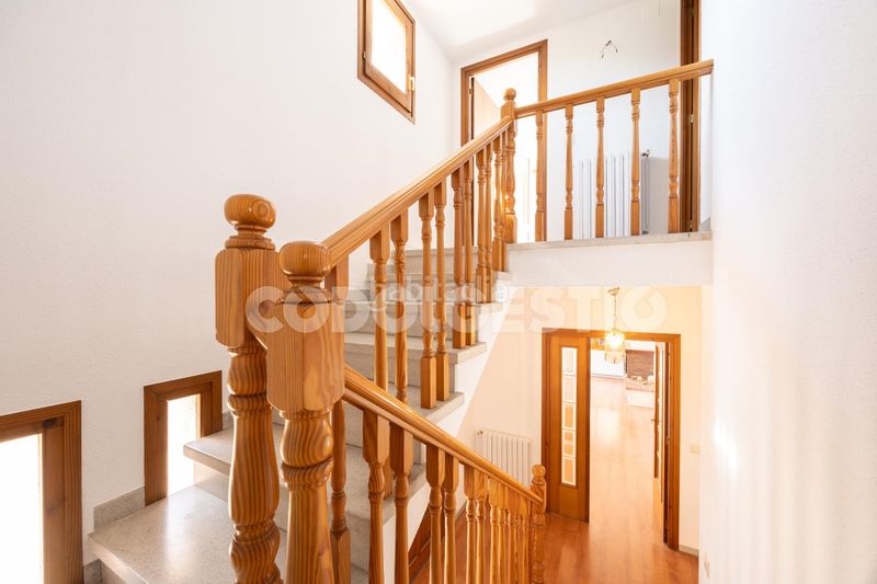 Foto de1049a9-9212-40a2-a2bc-7cd93a8eb1df. Casa a Tona