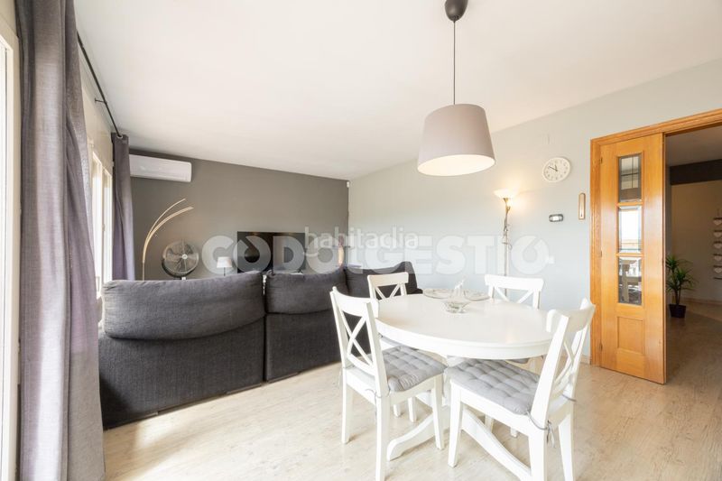 Foto abf5242b-d437-4d2c-957c-b93d8d38c6cb. Pis a Manlleu