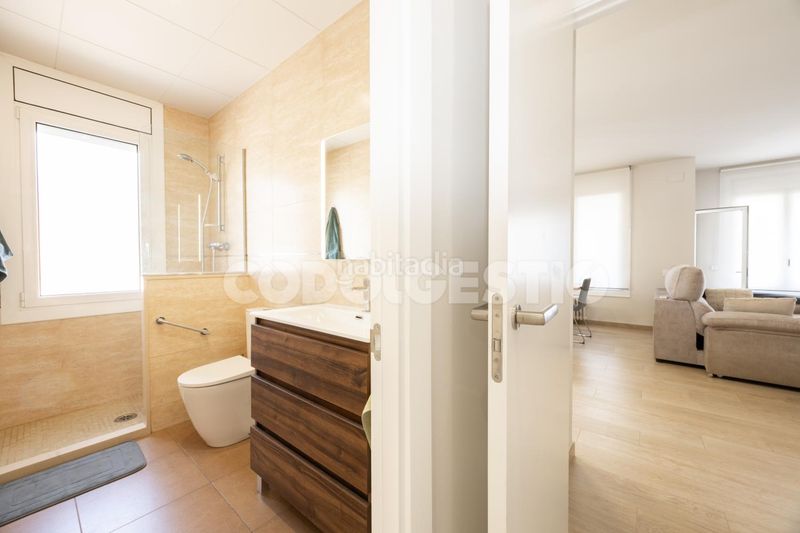 Foto e727e99a-f253-4ee7-895c-b9ae8daf02f7. Casa a Manlleu
