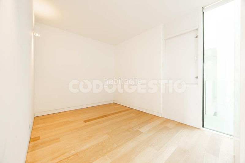 Foto 125e0bbf-2e98-4ae3-8239-74ac3be5ac80. Pis a Centre Vic
