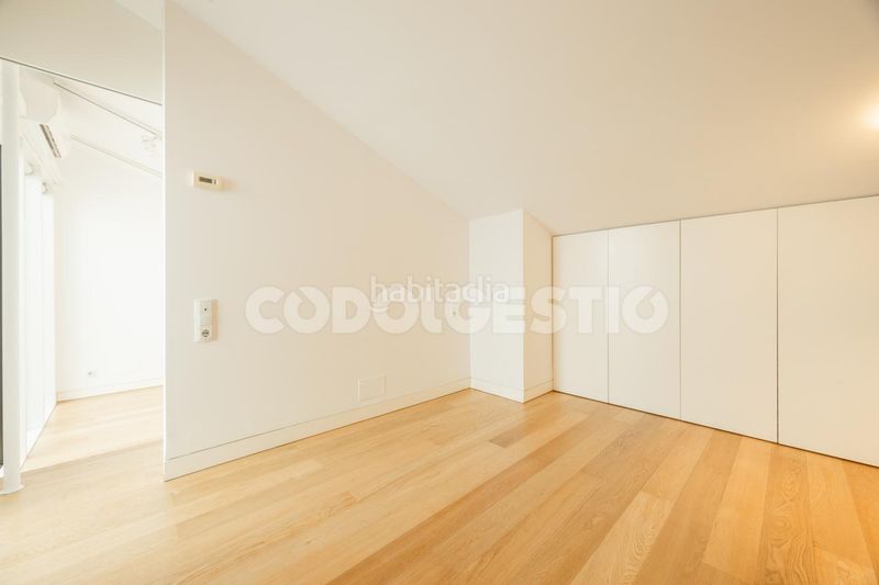 Foto c8e2054e-738d-4382-bd5d-44bda7dd6166. Pis a Centre Vic