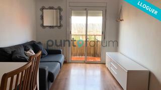 Alquiler Piso en Sant Martí de Provençals. Alquiler de temporada – piso alto con terraza y vistas en sant m