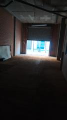 Local Comercial a Quart de Poblet. Local en estado de obra. diafano de 140 metros y 1 baño.