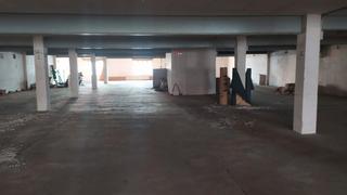 Edifici a Zona Cantereria. Finca son aproximadamente 700 por planta.  da a 2 calles.  son a
