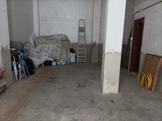 Local Comercial a El Alborgí. Local para reformar en paterna zona alborgi.