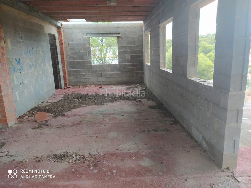 Foto 61555464-bc48-4da8-b060-c0250ebf3260. Terreno residencial calles asfaltadas. fachada de 23 m. tiene alcantarillado, alumbrado y aceras. en Casinos
