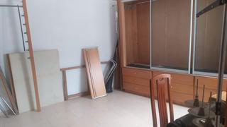 Location Local commercial à Zona Campus Universitario. Local acondicionado, de 80 metros, 1 baño.