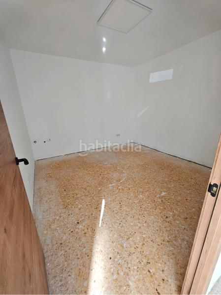 Foto 91a7ab8b-3870-4a1a-bb71-d5a4db6b9ef8. Lloguer local comercial a Zona Concordia Burjassot