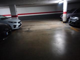 Posto auto in Zona Campus Universitario. La plaza de garaje mide 2.20m de ancho y 4.50 de profundidad.  2