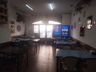 Traspàs Local Comercial a L´Eixereta. Local de traspaso bar con terraza con 8 mesas.