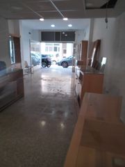 Local Comercial a El Alborgí. Local ubicado en zona alborgi paterna ideal para abrir tu nuevo
