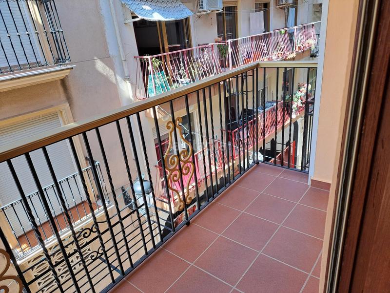 Foto c8b7cdaf-8d85-45b5-a229-f71012e6cfc1. Edificio in Casco Antiguo - Puerto Benidorm