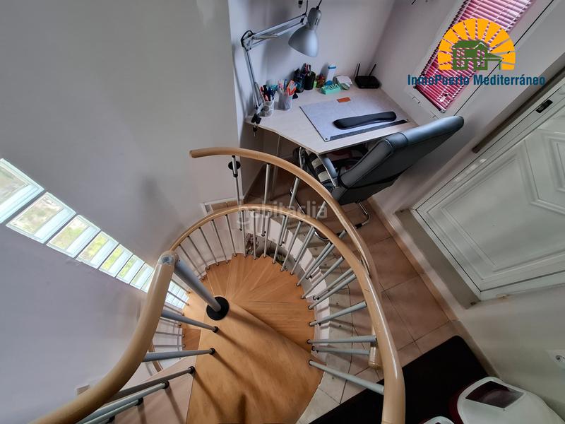 Foto 62a6a948-fb4a-4994-9559-a46b7398d9d0. Àtic amb xemeneia calefacció aparcament piscina a Altea