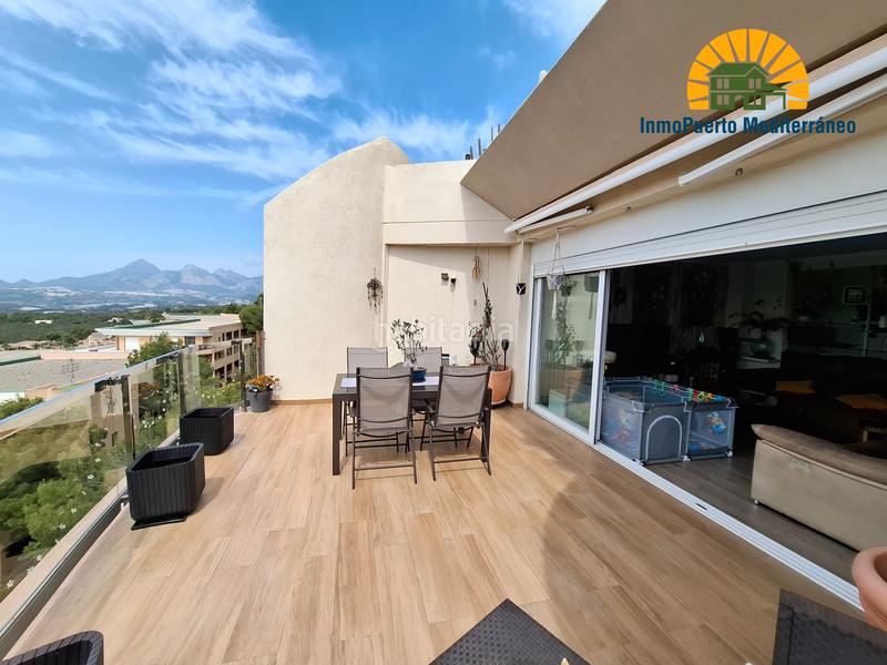 Foto 72ece6b1-09fc-4804-899d-2c5a15c239fb. Àtic amb xemeneia calefacció aparcament piscina a Altea