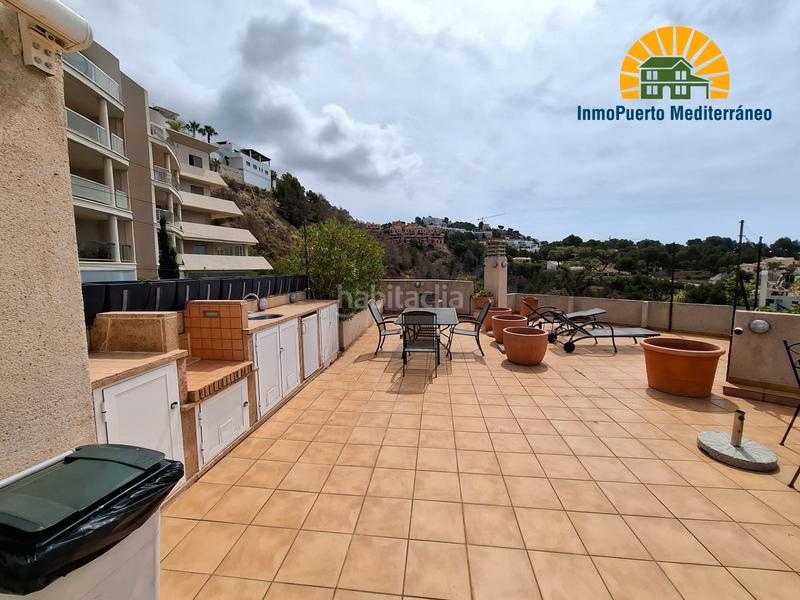 Foto 9fbb482d-4640-4178-ae17-b66d1d06e981. Àtic amb xemeneia calefacció aparcament piscina a Altea