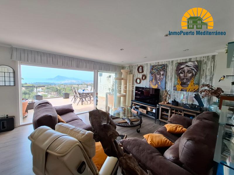 Foto b215fbac-2121-4b5e-a22c-fb8e78ef24db. Àtic amb xemeneia calefacció aparcament piscina a Altea