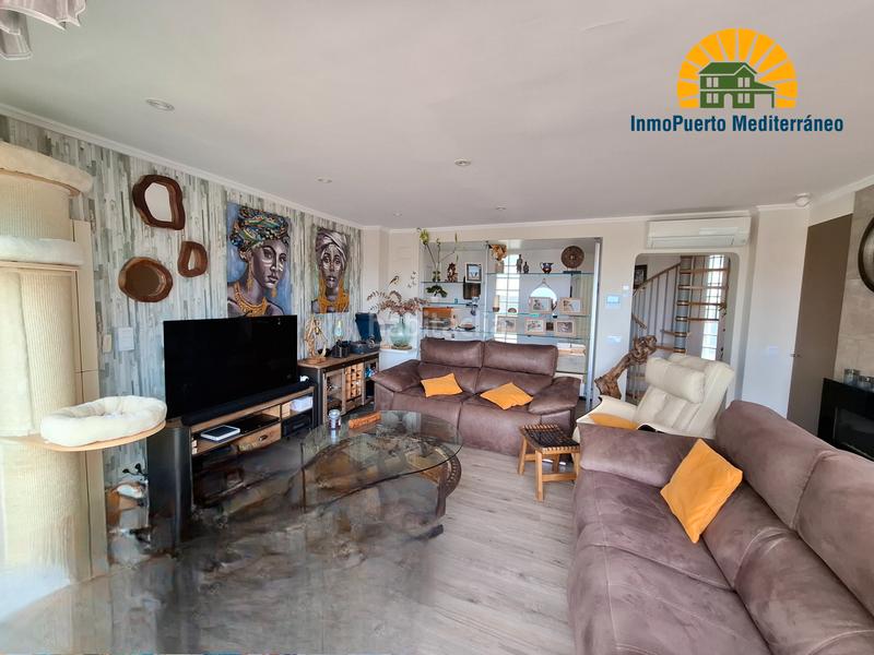 Foto cfb3b06a-4a29-4663-ab79-af11670fc91d. Àtic amb xemeneia calefacció aparcament piscina a Altea