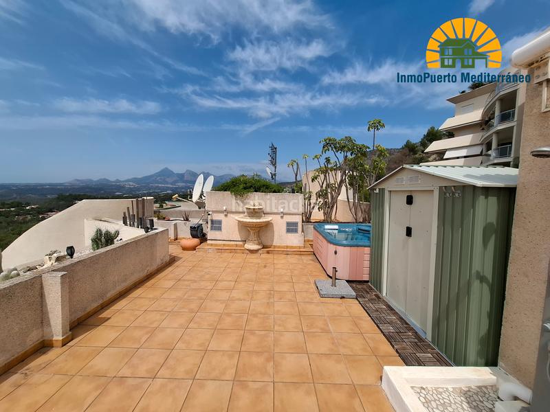 Foto d23660a1-614f-47c2-b01d-3c67c3ebdd77. Àtic amb xemeneia calefacció aparcament piscina a Altea