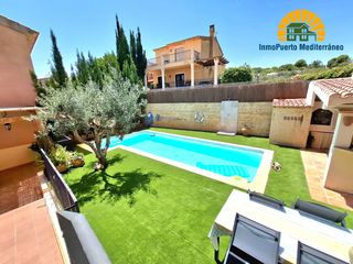 Casa aparellada a Escandinavia-Cautivador. Chalet pareado en la mejor zona residencial de alfaz¡¡¡
