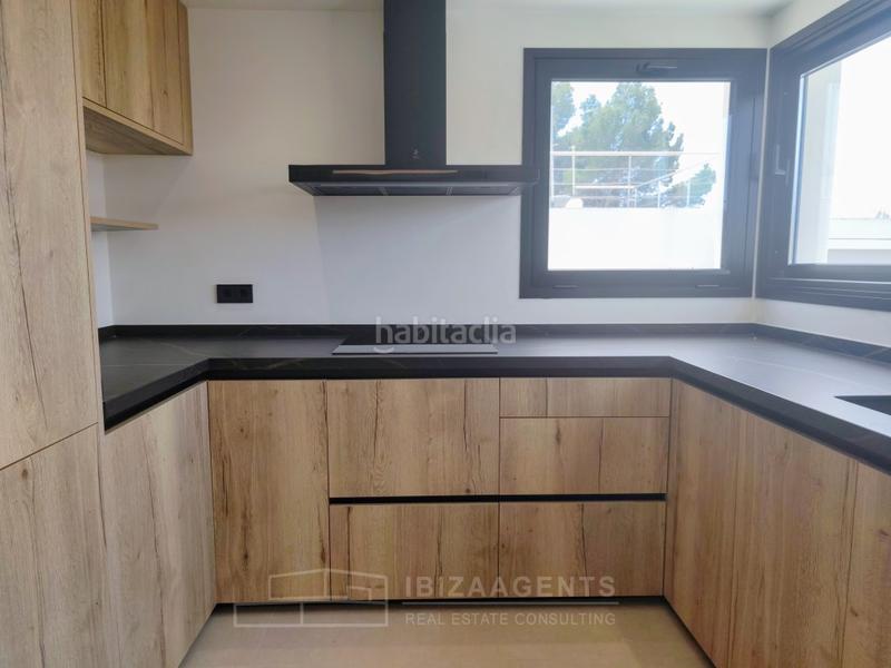 Foto 678fe714-2717-48a5-9248-94fce8f23bb6. Casa in calle abejaruco 2 in Cap Martinet Santa Eulària