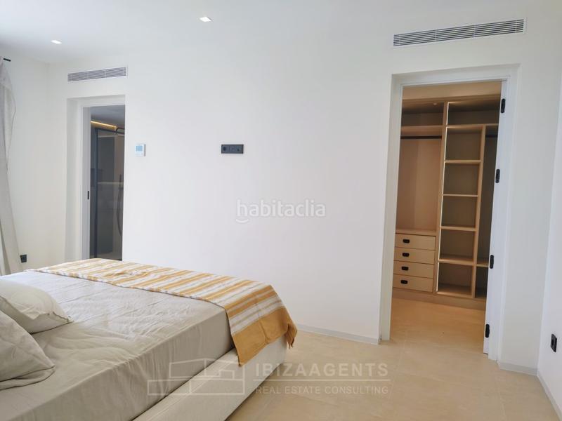 Foto 77796380-675a-466d-a6c1-beb5a734c04c. Casa in calle abejaruco 2 in Cap Martinet Santa Eulària