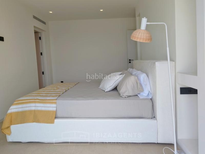 Foto 8fdf0f20-0ff1-4228-9624-bd7bb350b8c2. Casa in calle abejaruco 2 in Cap Martinet Santa Eulària