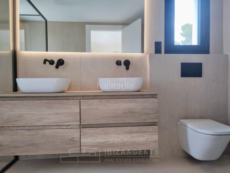 Foto fc33a160-01e0-4ac9-a4f6-4054a81ab83b. Casa in calle abejaruco 2 in Cap Martinet Santa Eulària