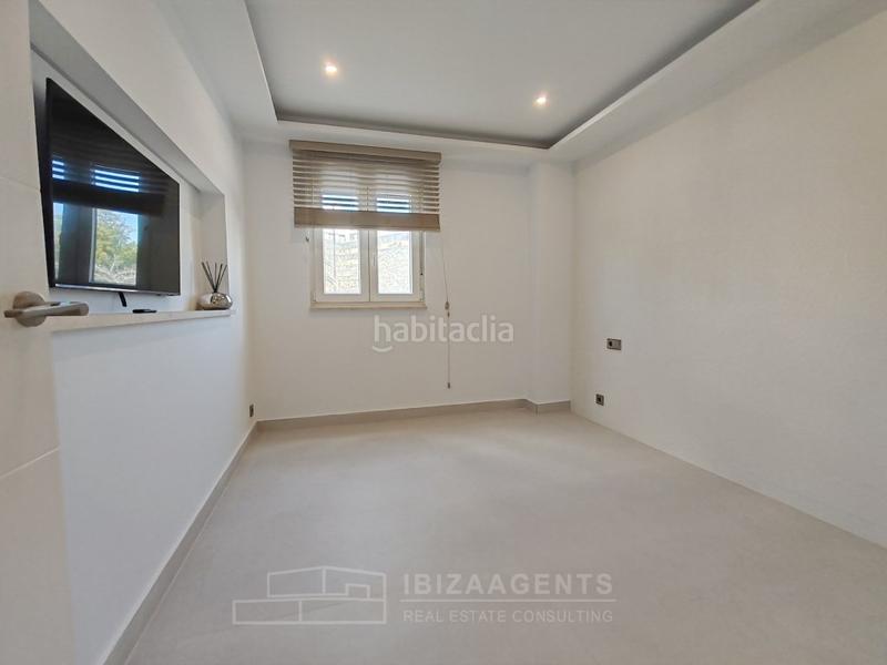 Foto 26bd3201-e4b4-41e4-bcd0-848f81b589c1. Piccolo appartamento in Marina Botafoc-Talamanca Ibiza