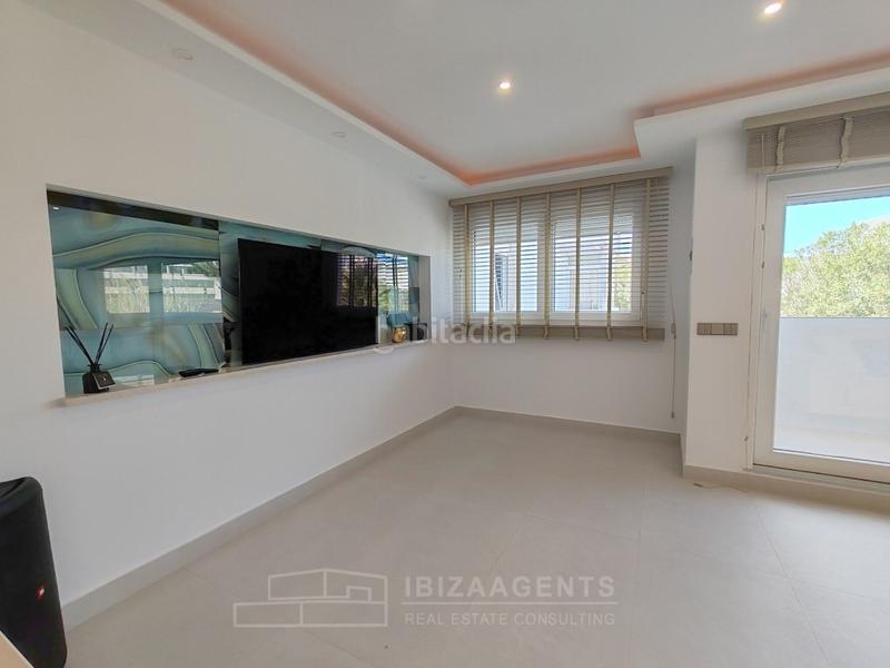 Foto 6d7d0cbd-d452-4b4c-8bc4-b4a4e85c249c. Piccolo appartamento in Marina Botafoc-Talamanca Ibiza