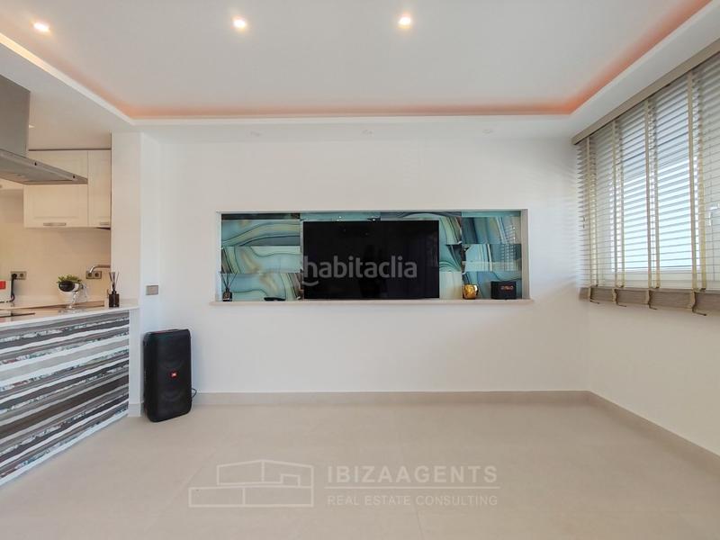 Foto c2b05b0e-7f80-49cf-a381-97f0be293770. Piccolo appartamento in Marina Botafoc-Talamanca Ibiza