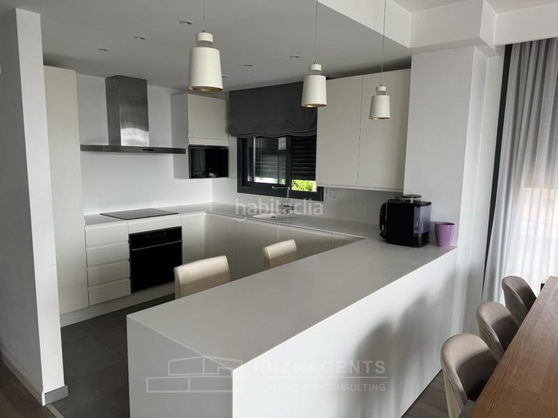 Foto 16518918-f9f0-4352-9326-8a39ae88bb6f. Apartamento ático de lujo en siesta, santa eulalia en Santa Eulària