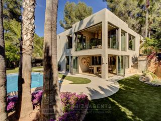 Casa  N/a. Villa yin yang, can furnet