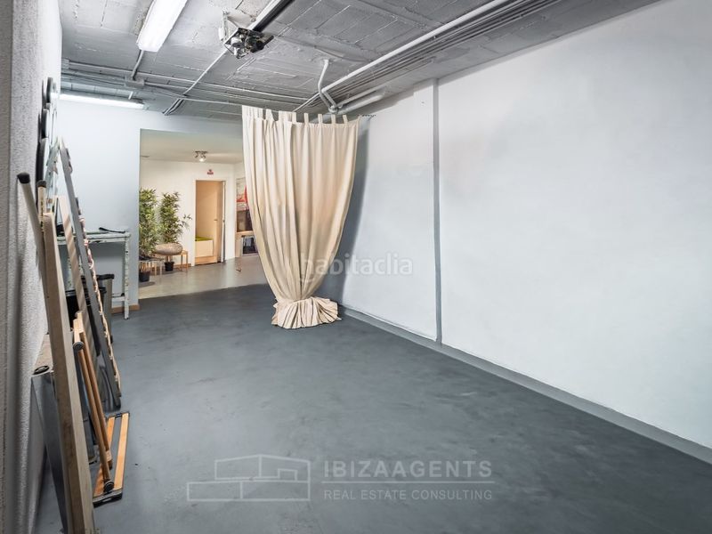 Foto 929c772d-e46d-4203-865a-fc6daddaf5bc. Casa aparellada amb aparcament a Marina Botafoc-Talamanca Ibiza