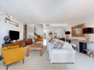 Casa aparellada a Marina Botafoc-Talamanca. Adosado illa plana, talamanca
