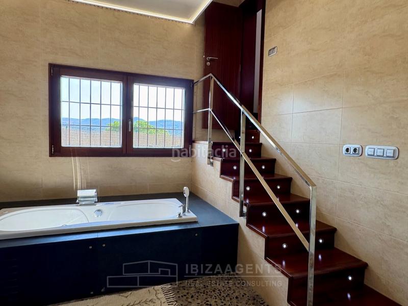 Foto ea8fadd8-c1c1-467b-af50-18c327b19842. Location maison avec piscine dans Puig d´en Valls Santa Eulària