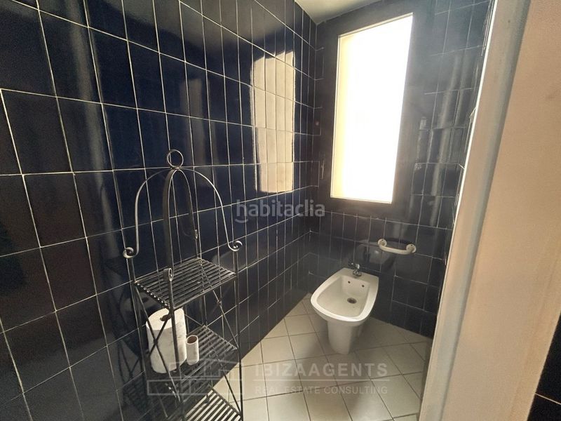 Foto b7689b1a-185d-4b84-b685-5fb15d0efb03. Apartament amb piscina a Marina Botafoc-Talamanca Ibiza