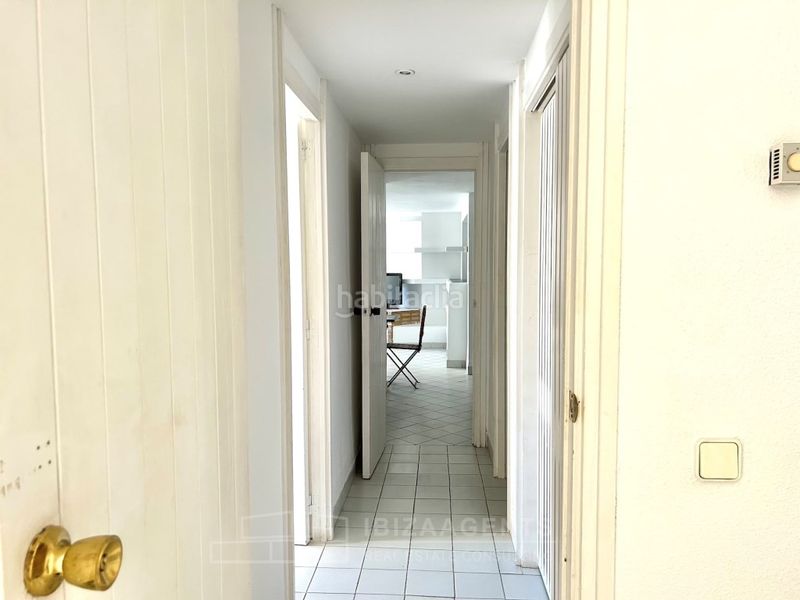 Foto e81237ee-f629-4e60-8b87-ed216f8afe20. Apartament amb piscina a Marina Botafoc-Talamanca Ibiza