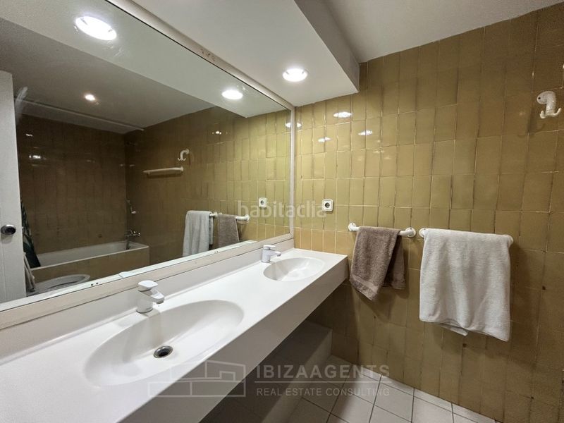 Foto ff630da4-69d4-4759-9594-438221314565. Apartament amb piscina a Marina Botafoc-Talamanca Ibiza